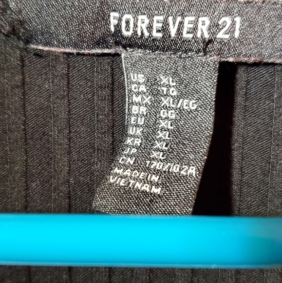 Black tshirt dress - Picture 4 of 4